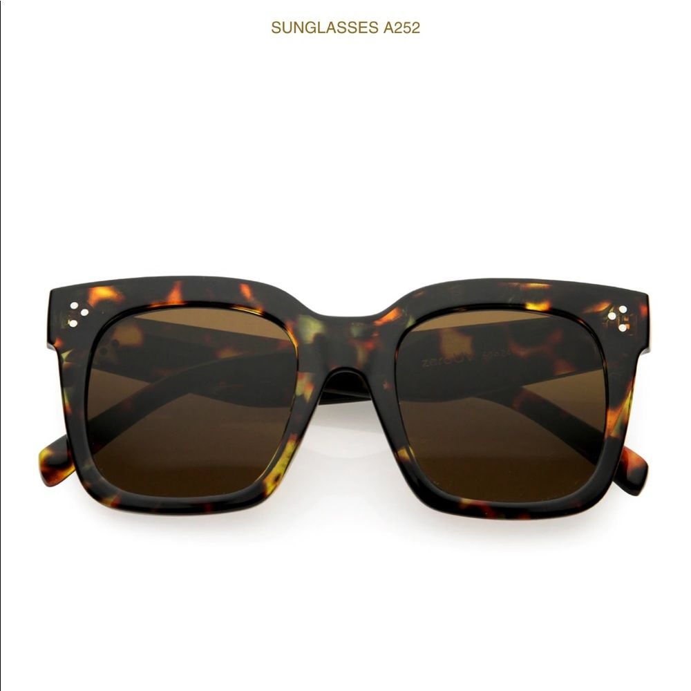 NWOT- brown tortious shell square large Celine look a like sunglasses